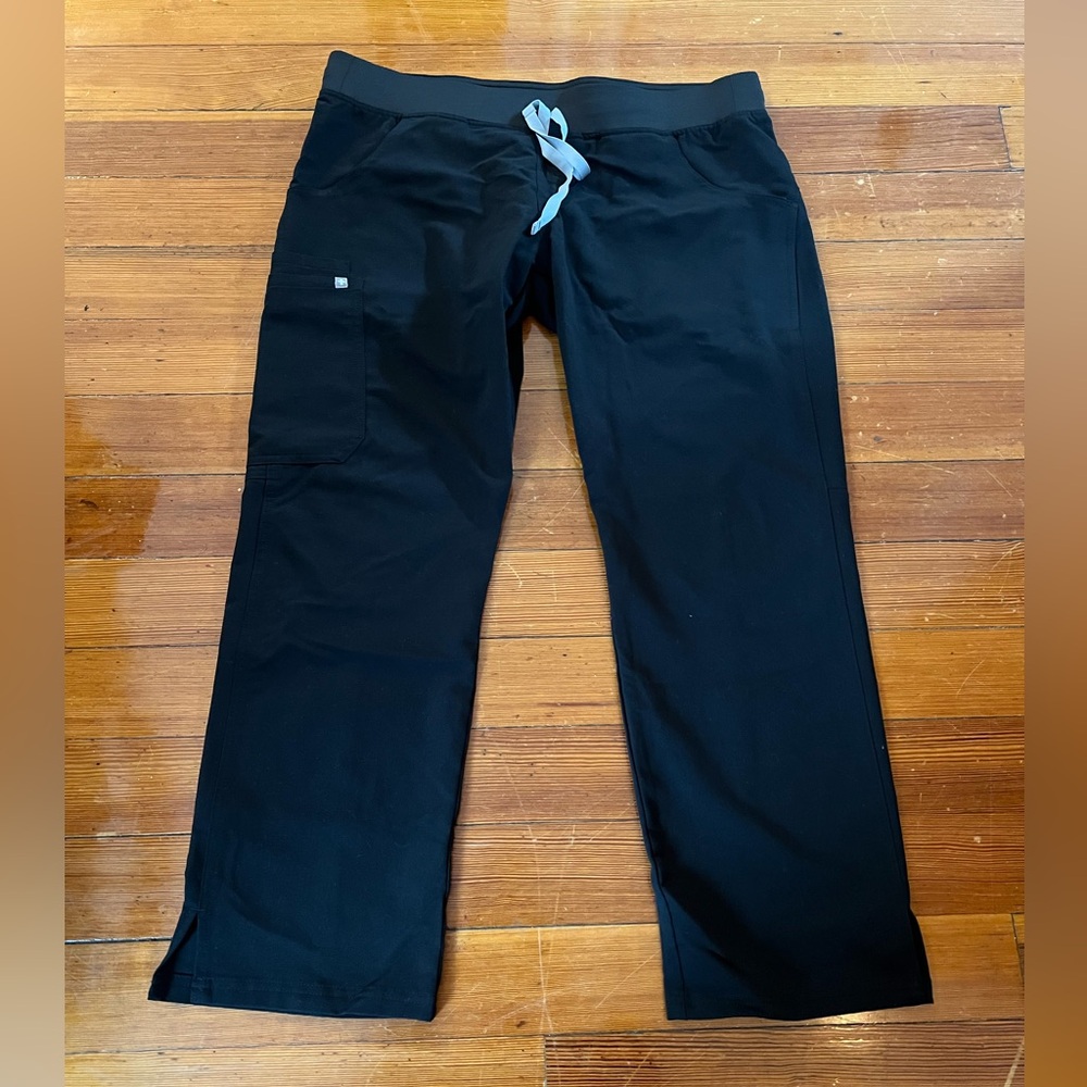 Figs Kade Petite Scrub Pants